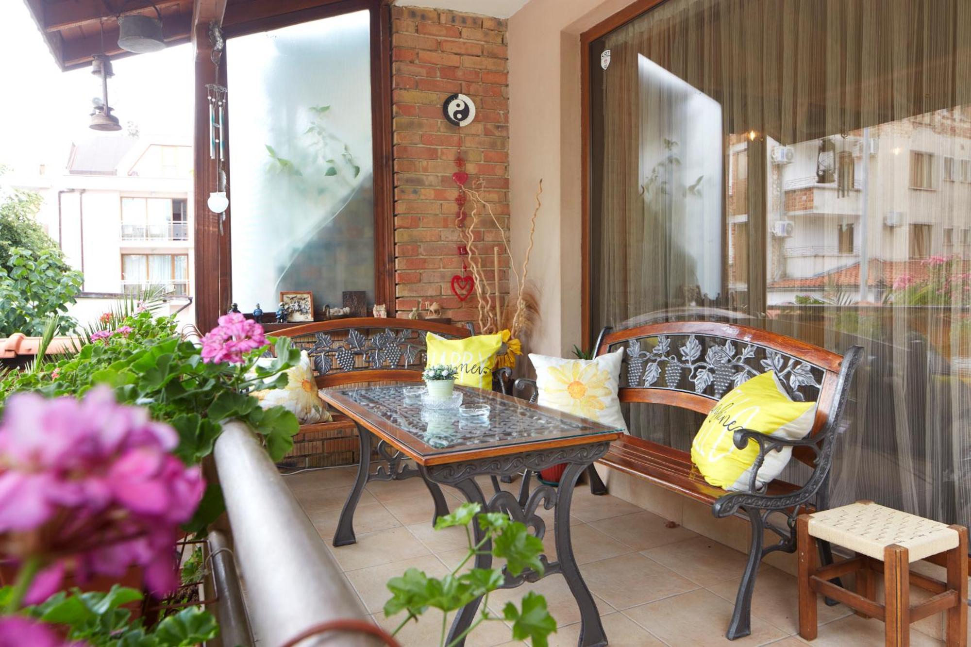 Nirvana Guest House 네세부르 외부 사진