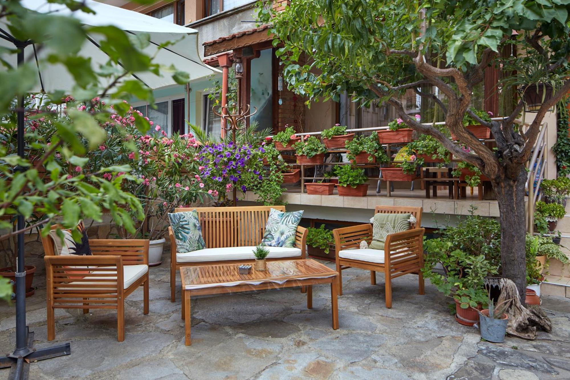 Nirvana Guest House 네세부르 외부 사진