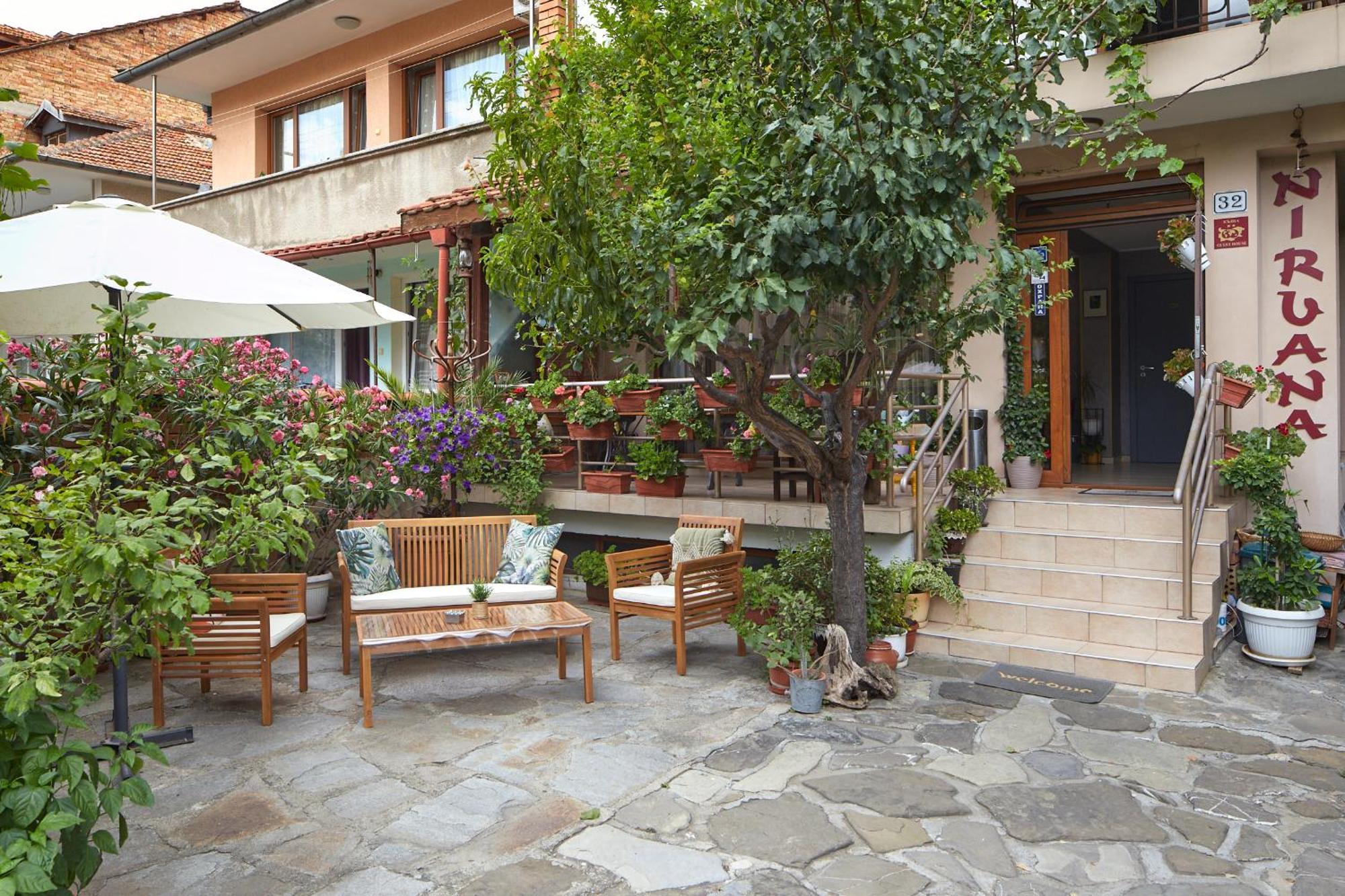 Nirvana Guest House 네세부르 외부 사진