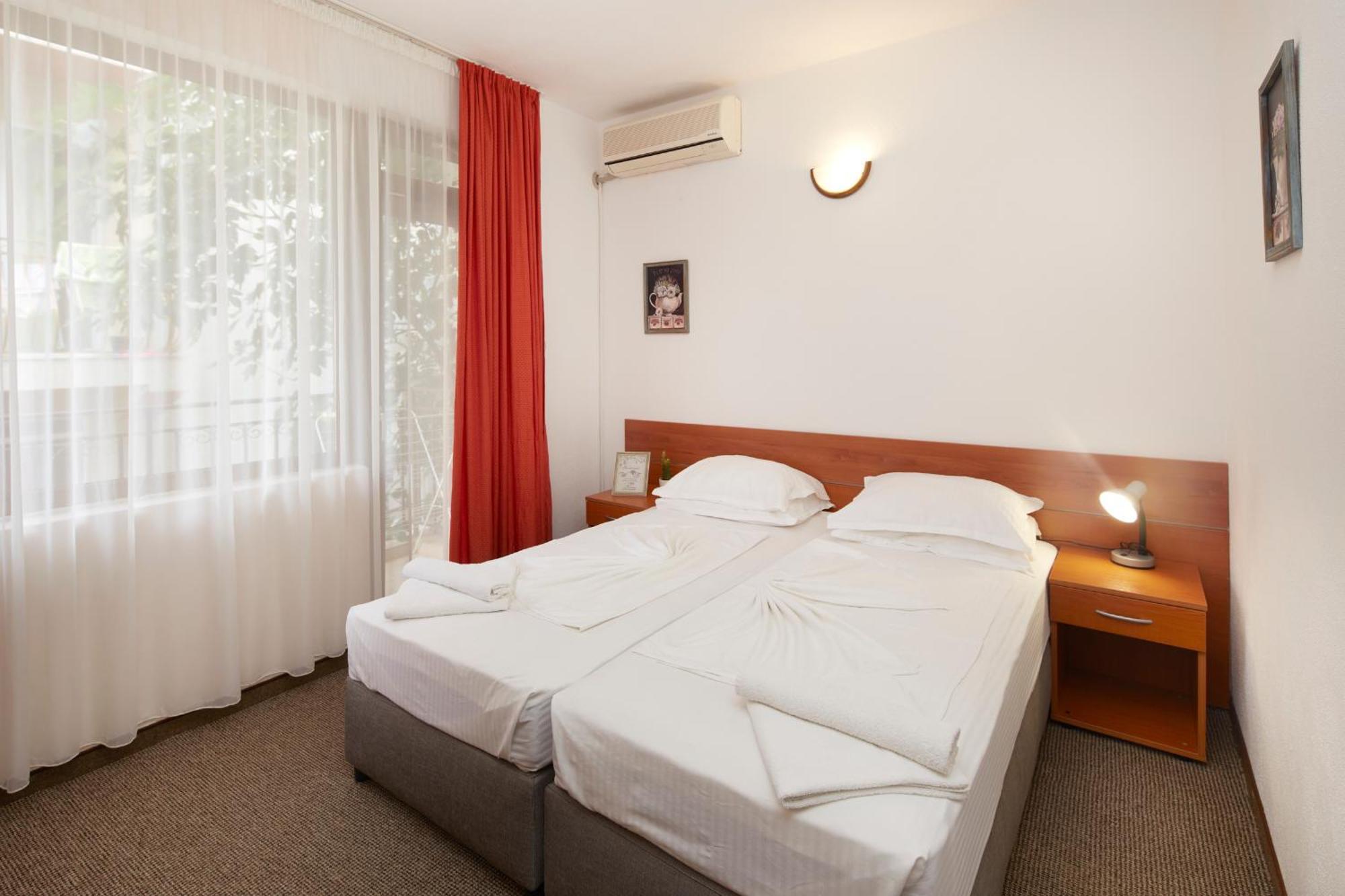 Nirvana Guest House 네세부르 외부 사진