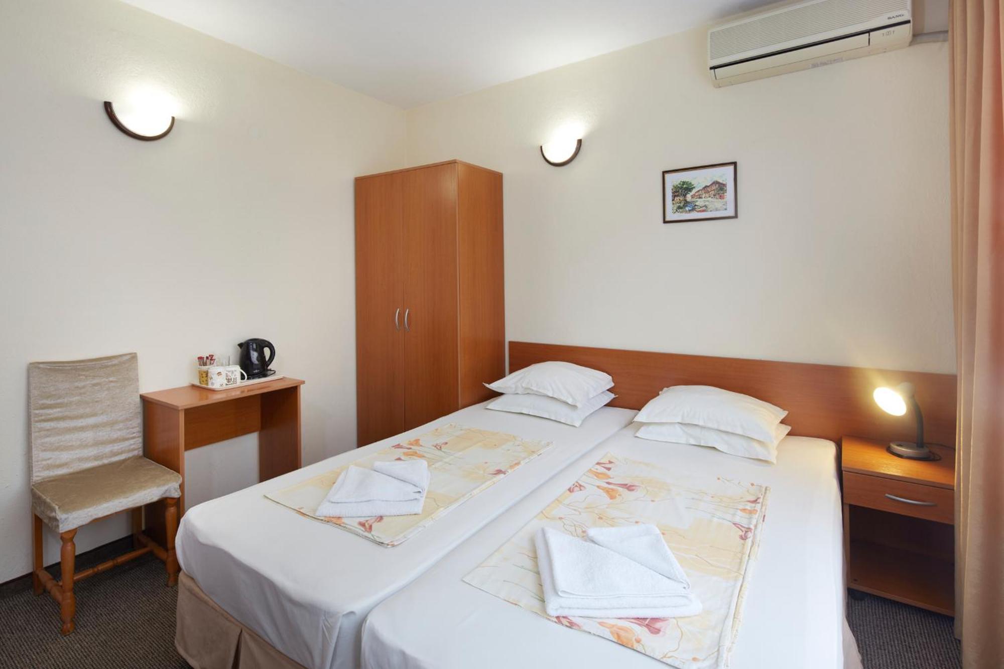 Nirvana Guest House 네세부르 외부 사진