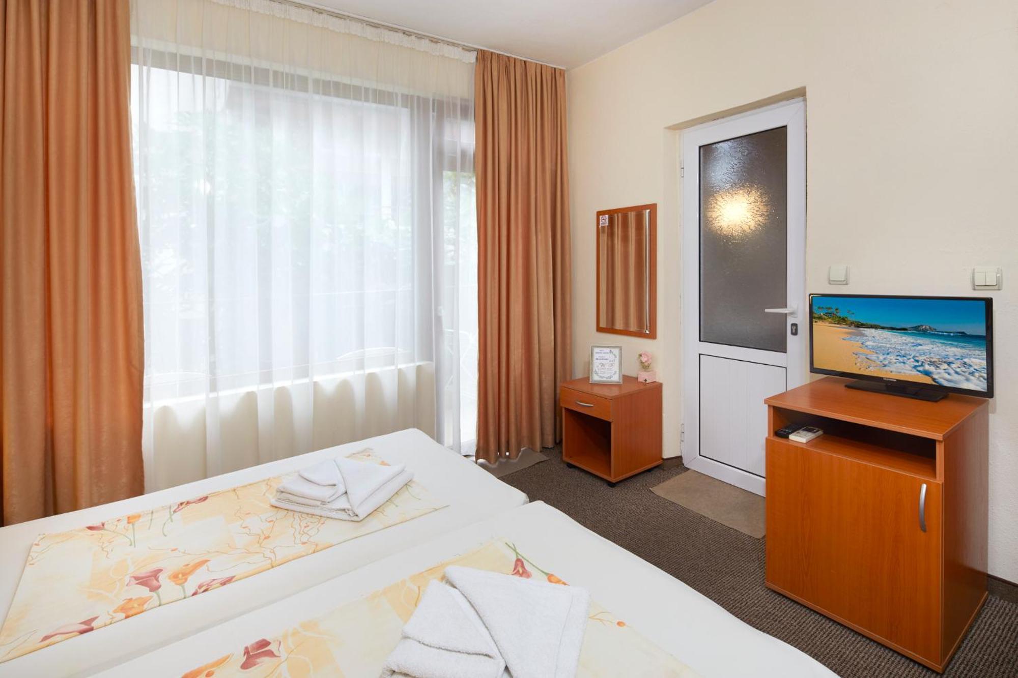 Nirvana Guest House 네세부르 외부 사진