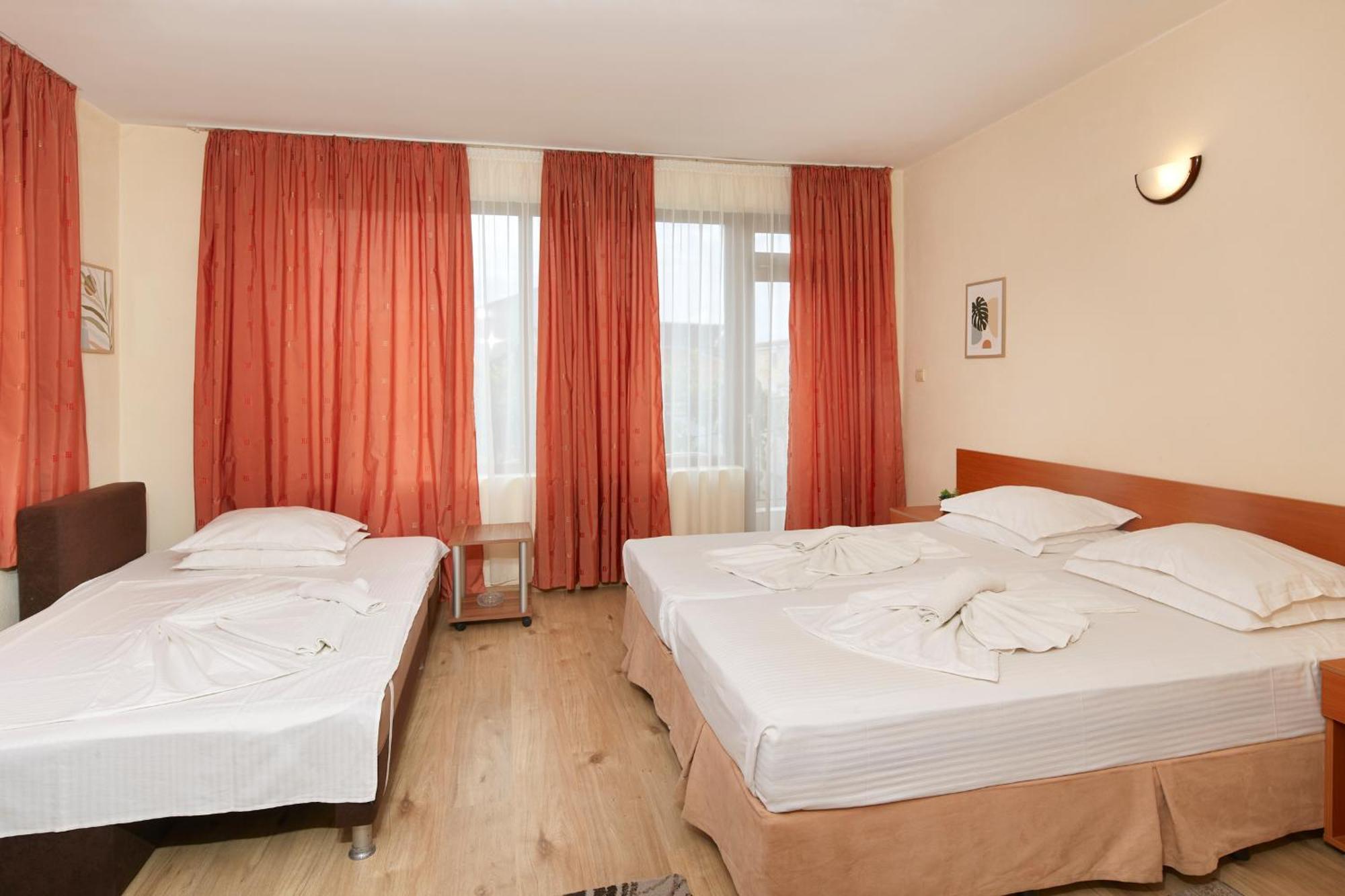 Nirvana Guest House 네세부르 외부 사진